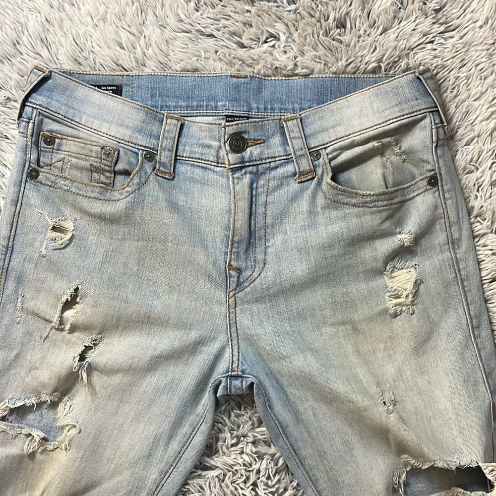 Gently worn Light Wash Distressed True Religion Finn Slim Tapered Jeans size 32
